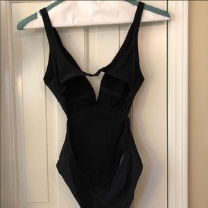 Zara beautiful one piece swimsuit small